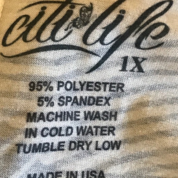 Geometric Tunic In Black And White - Picture 3 of 3